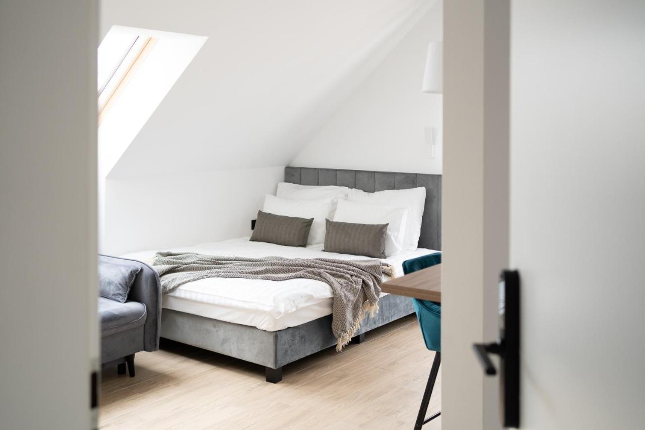 Komfortowe Oh Apartamenty Zator Exteriör bild